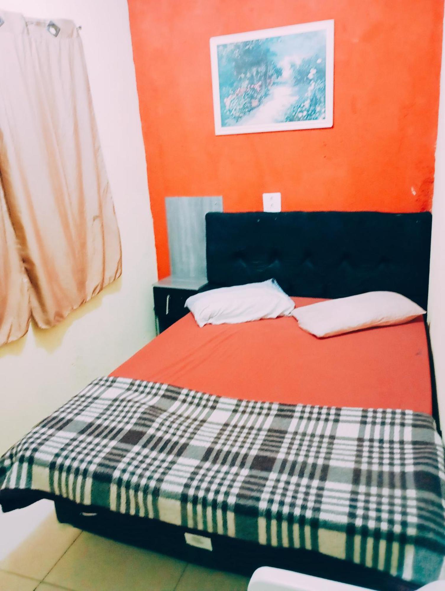 Hostel Bryan Tatuape Сан-Пауло Экстерьер фото